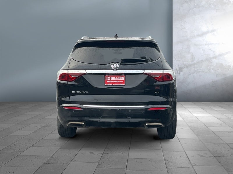 2022 Buick Enclave Essence