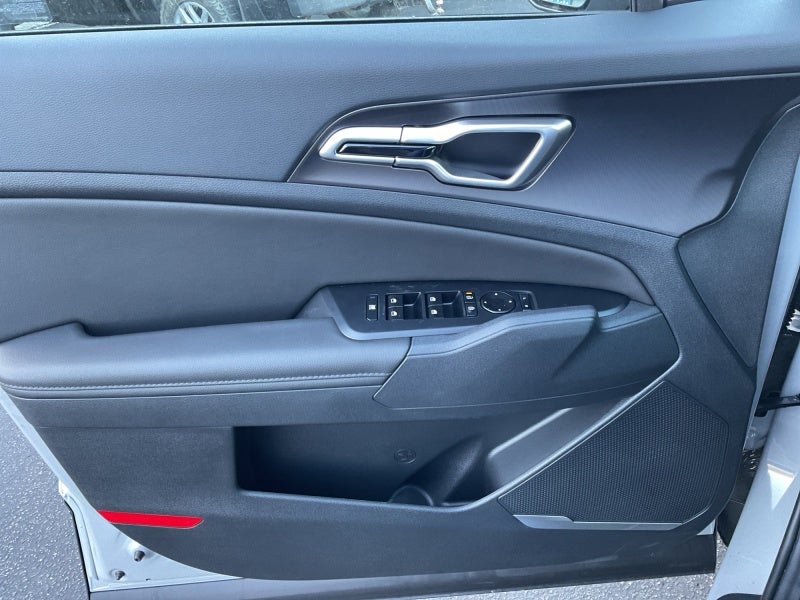 2027 Kia Sportage EX