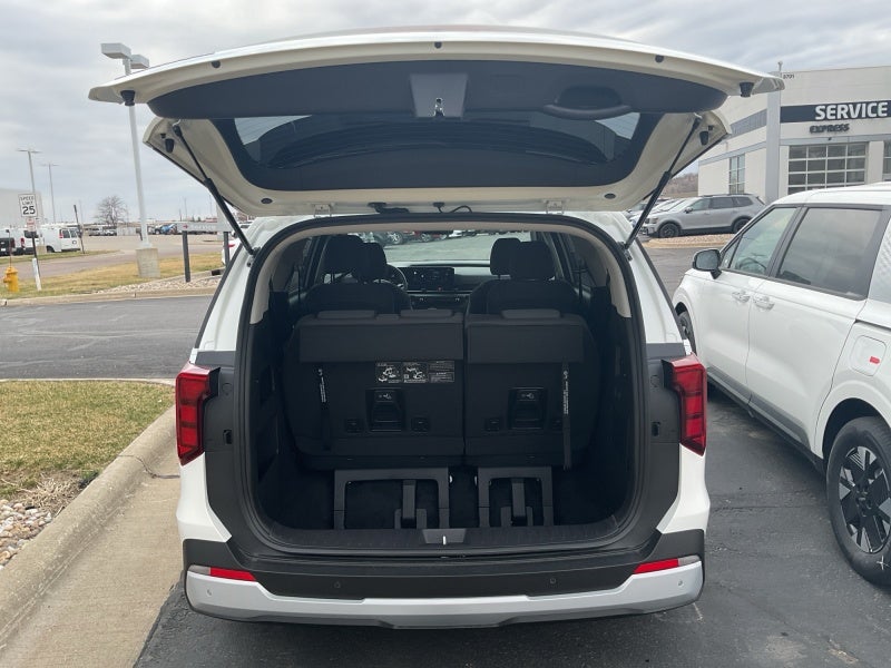 2026 Kia Carnival LX