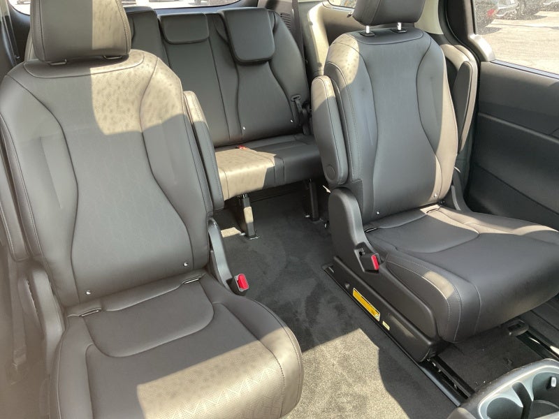 2027 Kia Carnival SX