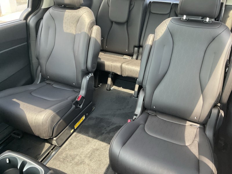 2027 Kia Carnival SX