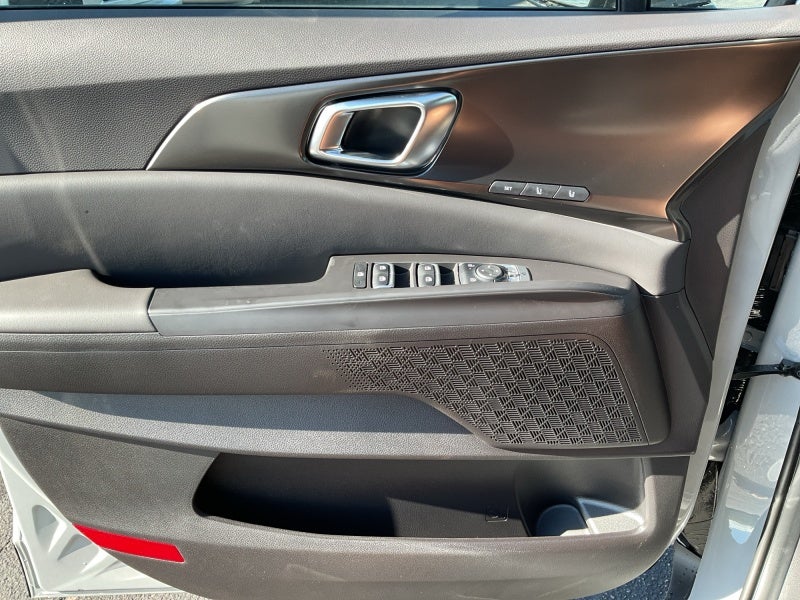 2027 Kia Carnival SX