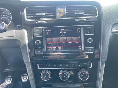 2019 Volkswagen Golf GTI S