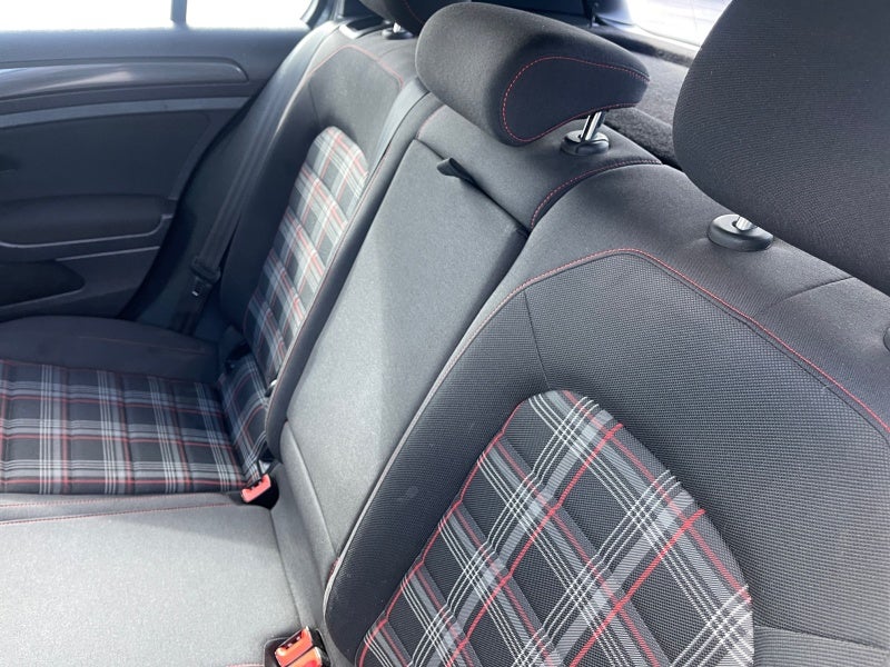 2019 Volkswagen Golf GTI S