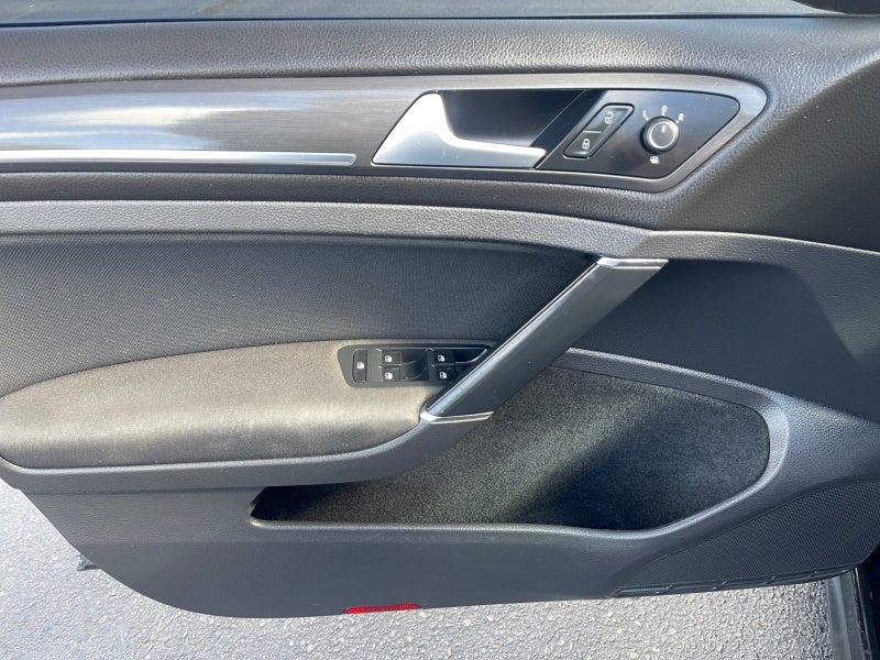 2019 Volkswagen Golf GTI S