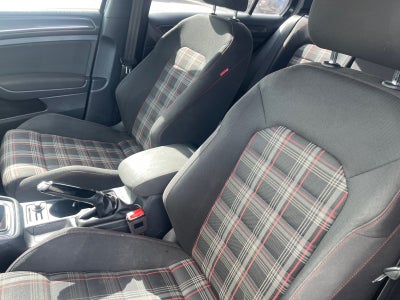 2019 Volkswagen Golf GTI S
