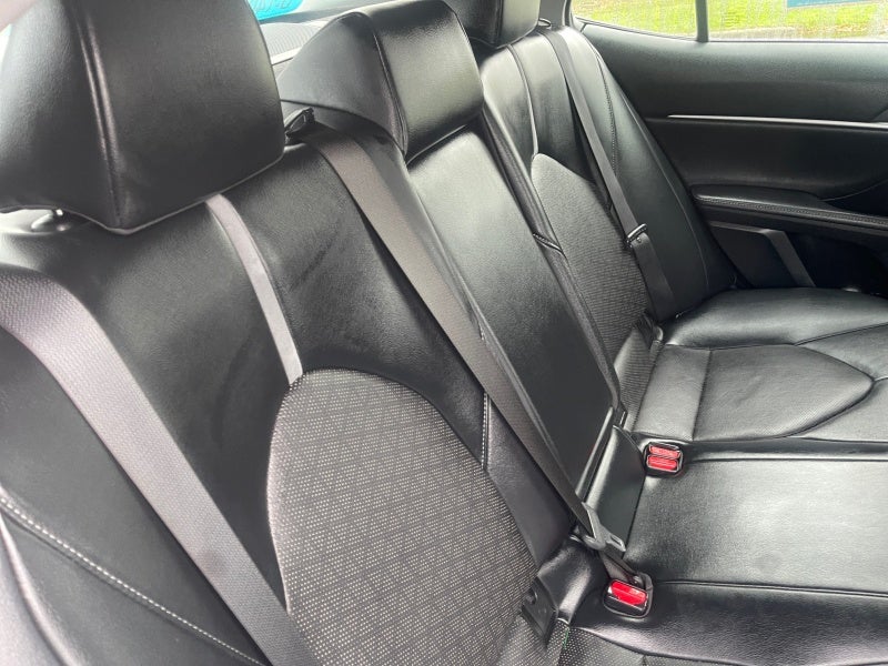 2022 Toyota Camry Hybrid XSE