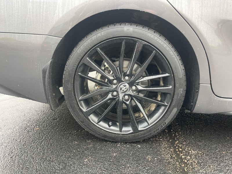 2022 Toyota Camry Hybrid XSE