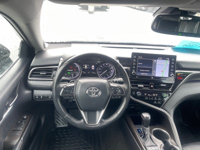 2022 Toyota Camry Hybrid XSE