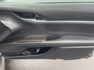 2022 Toyota Camry Hybrid XSE