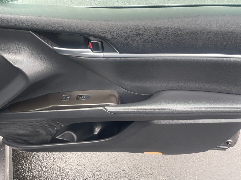 2022 Toyota Camry Hybrid XSE