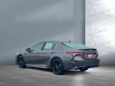 2022 Toyota Camry Hybrid XSE
