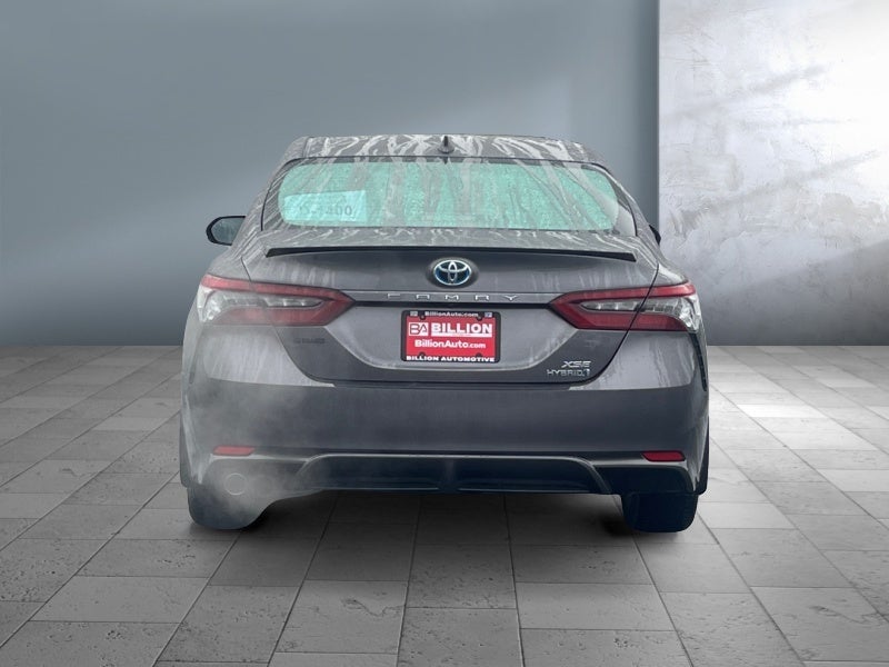 2022 Toyota Camry Hybrid XSE