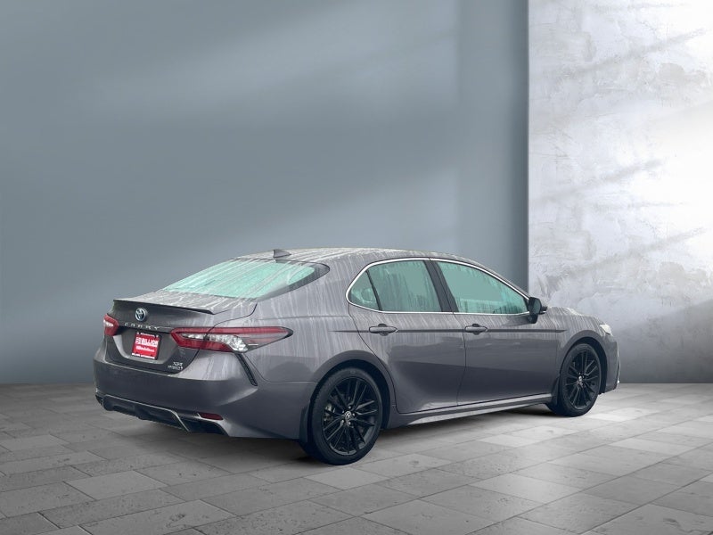 2022 Toyota Camry Hybrid XSE