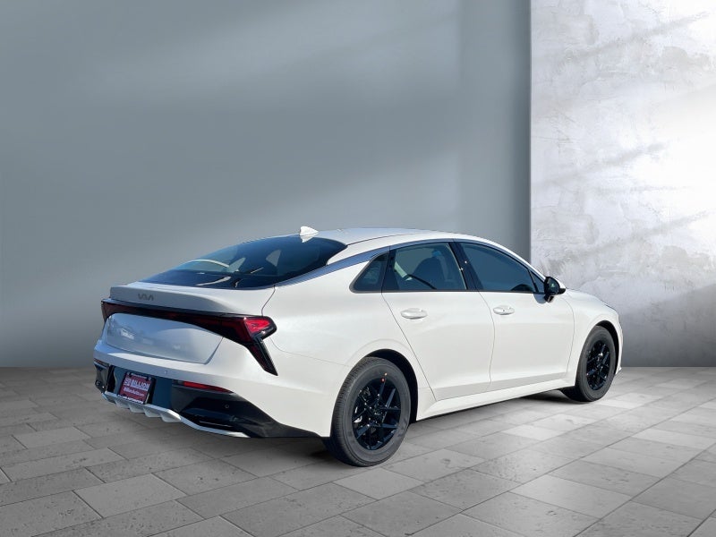 2026 Kia K5 LXS