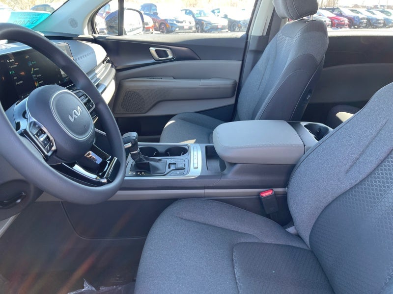 2026 Kia Carnival LX