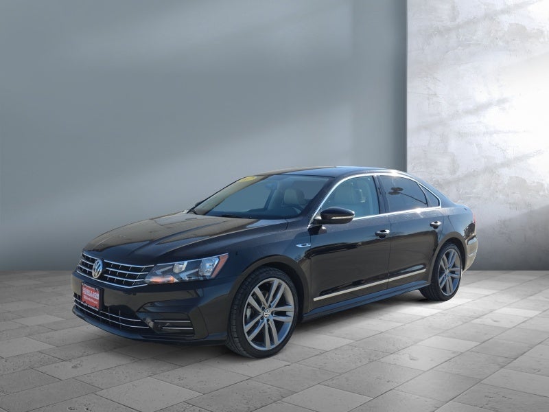 2017 Volkswagen Passat R-Line