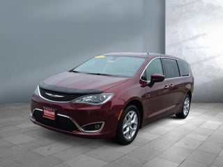 2017 Chrysler Pacifica Touring Plus