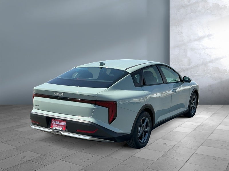 2026 Kia K4 LX
