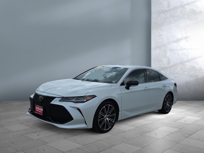 2022 Toyota Avalon Touring's photo