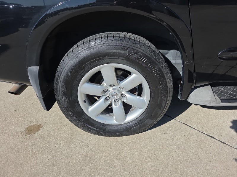 2015 Nissan Armada Base