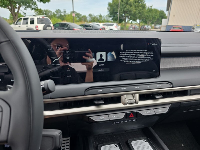 2027 Kia Telluride Hybrid Base