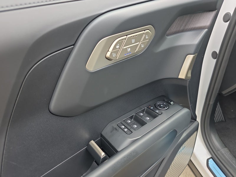 2027 Kia Telluride Hybrid Base