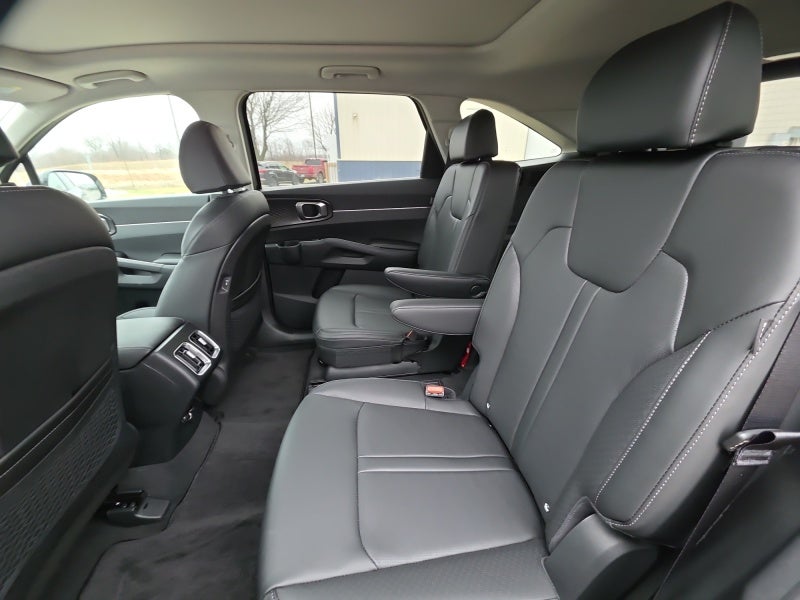 2025 Kia Sorento EX
