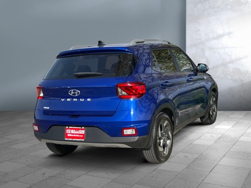 2022 Hyundai Venue SEL