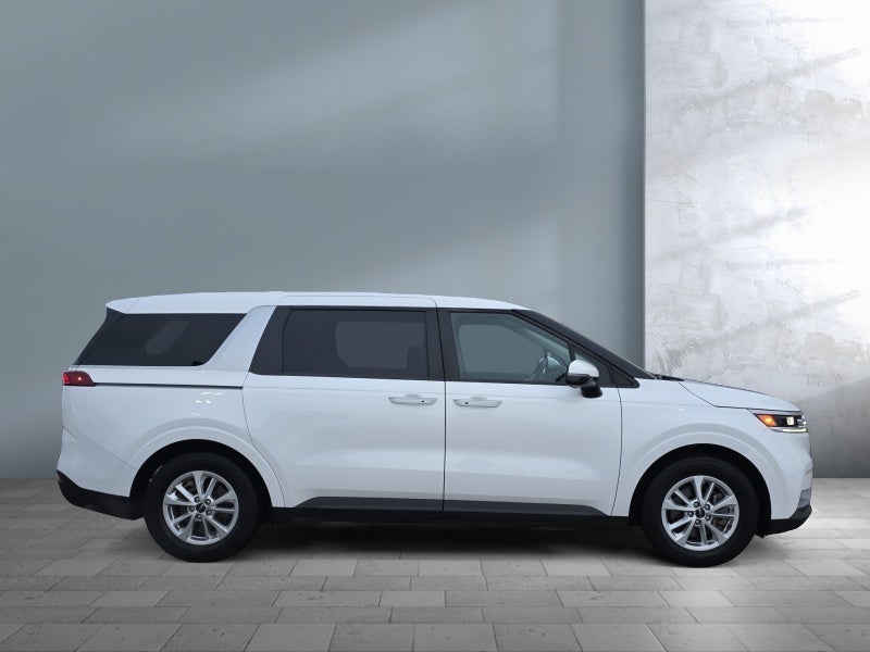 2022 Kia Carnival LX