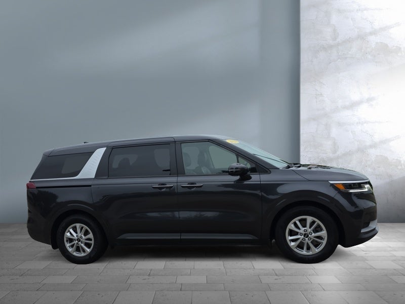 2023 Kia Carnival LX