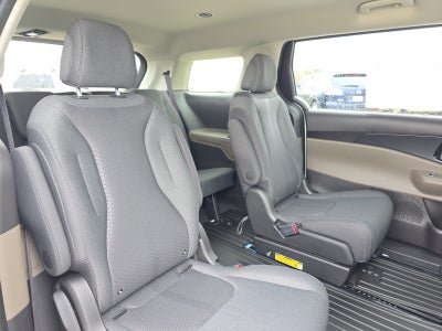 2026 Kia Carnival LX