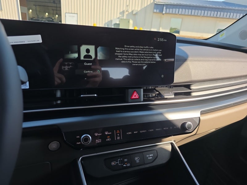 2027 Kia Carnival LXS