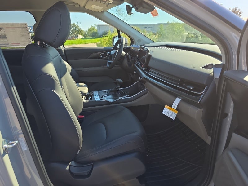 2027 Kia Carnival LXS