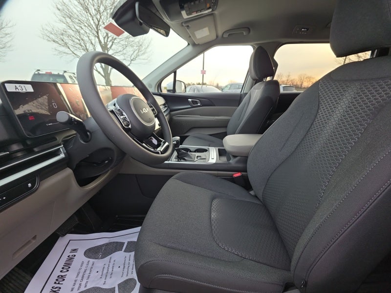 2026 Kia Carnival LX