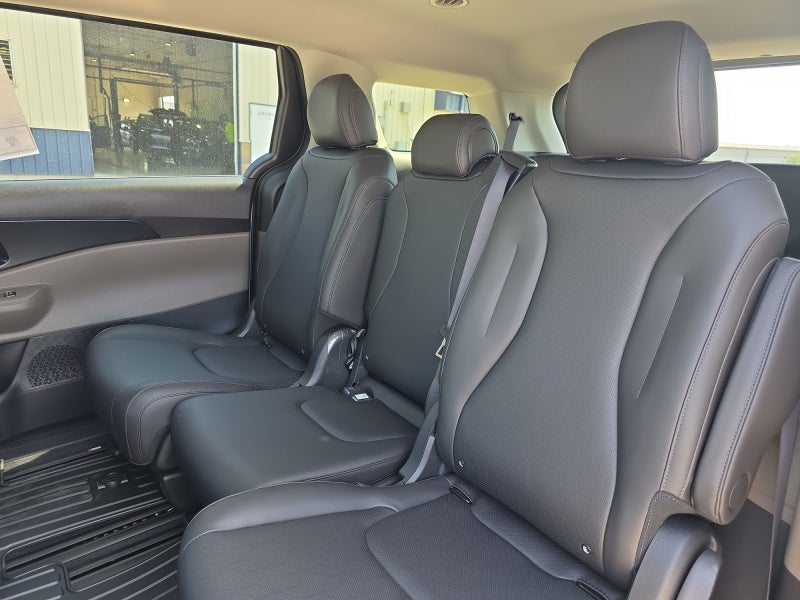 2027 Kia Carnival Hybrid LXS