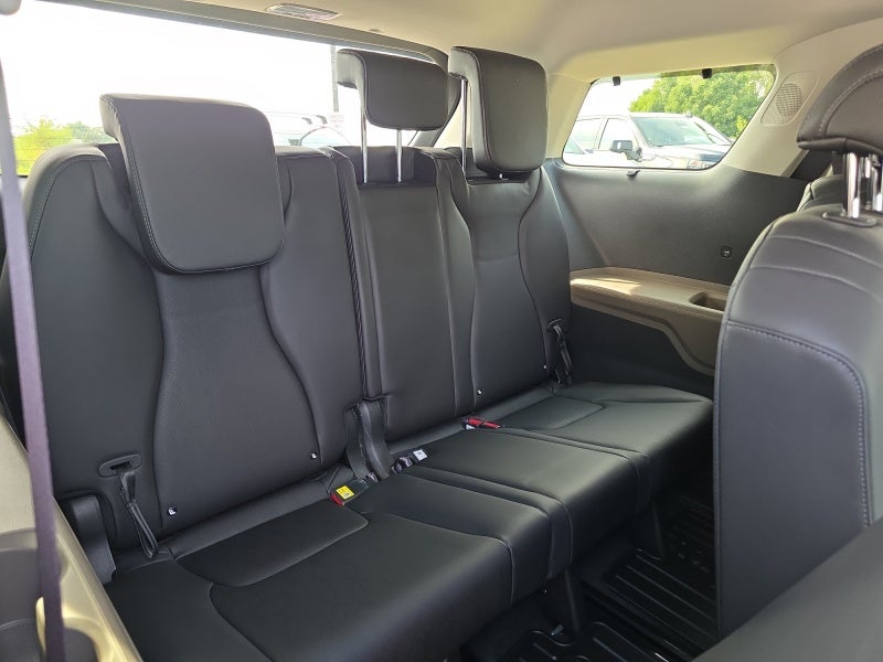 2027 Kia Carnival EX