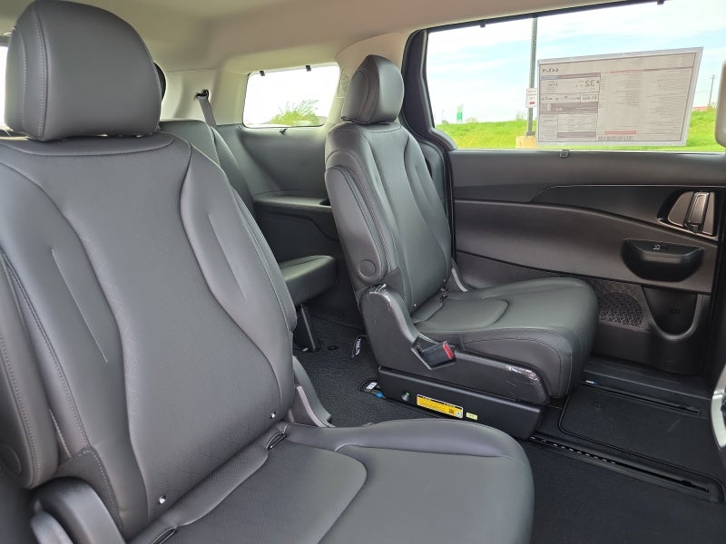2027 Kia Carnival Hybrid EX
