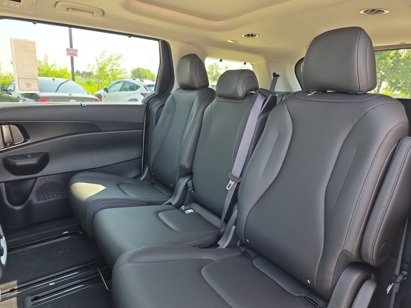 2027 Kia Carnival SX