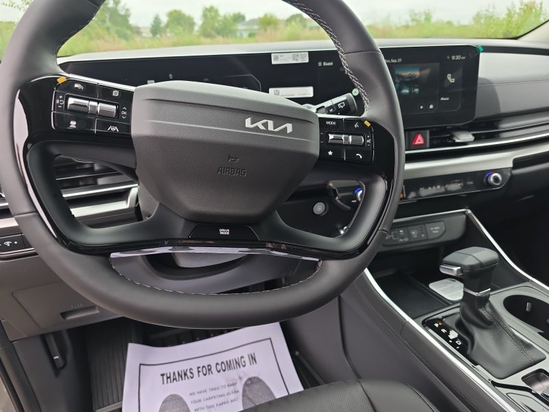 2027 Kia Carnival SX