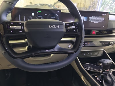 2027 Kia Carnival SX