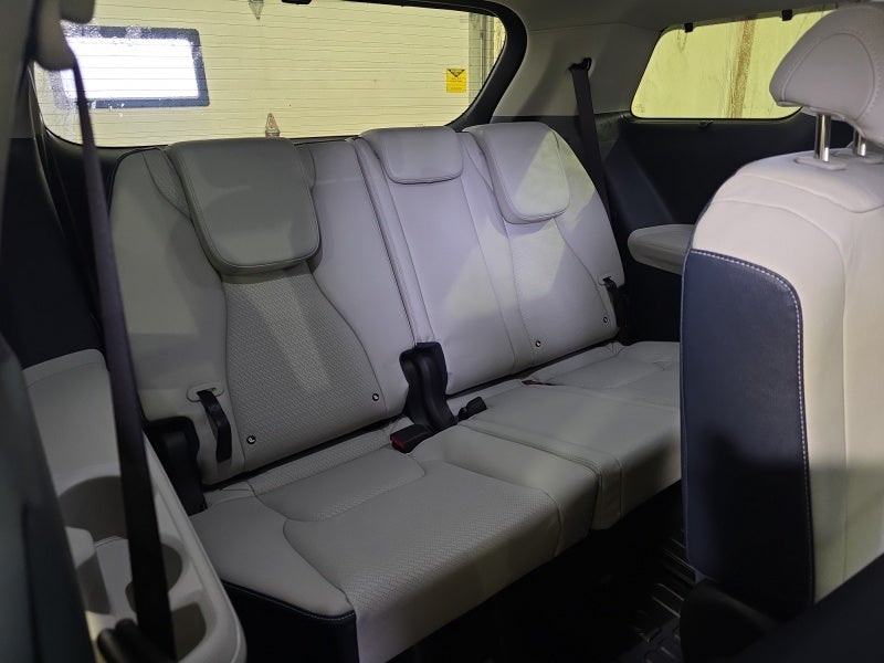 2027 Kia Carnival SX