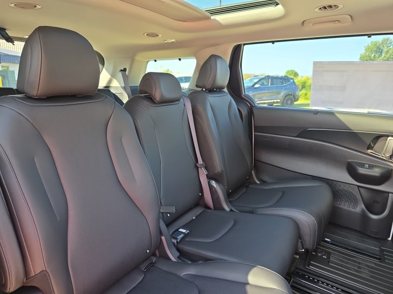 2027 Kia Carnival SX