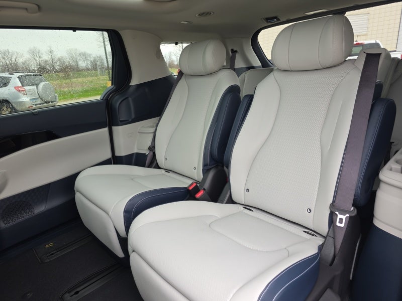 2026 Kia Carnival Hybrid SX