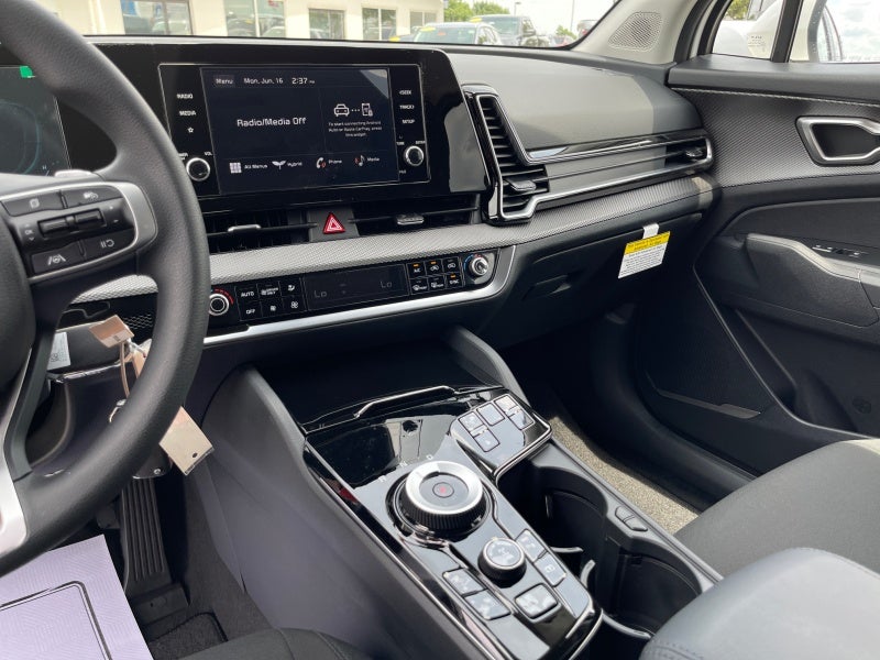 2025 Kia Sportage Hybrid LX