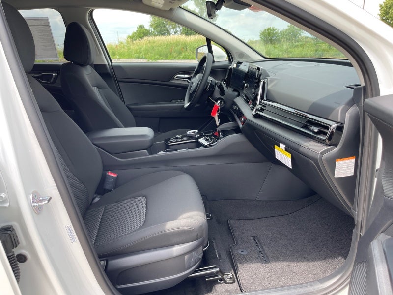 2025 Kia Sportage Hybrid LX