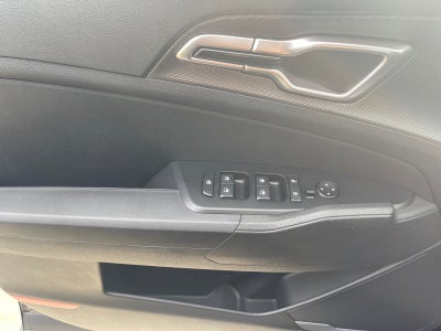 2025 Kia Sportage Hybrid LX