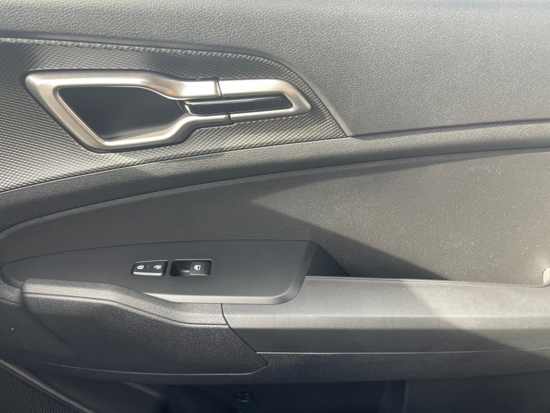 2025 Kia Sportage Hybrid LX