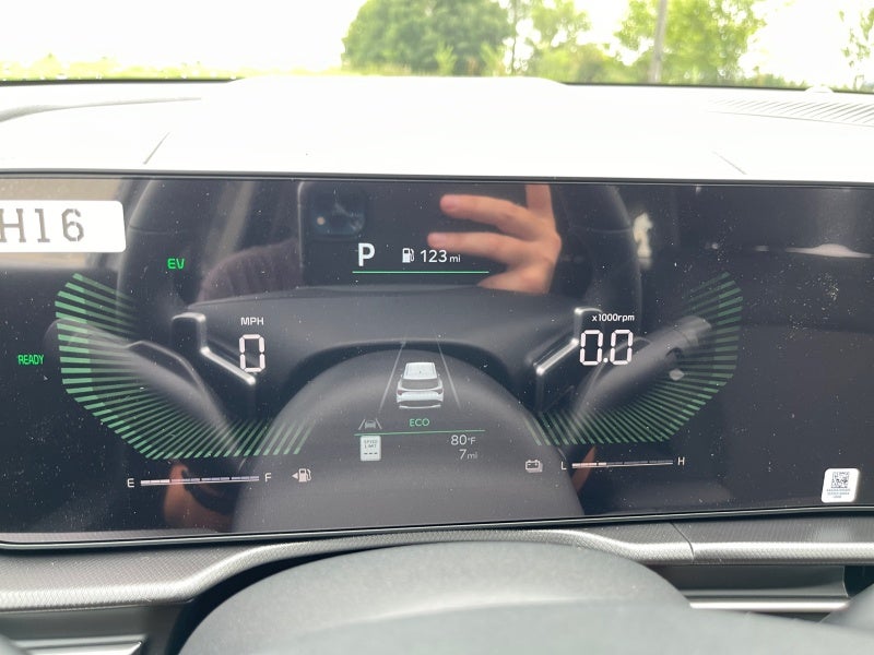 2026 Kia Sportage Hybrid S