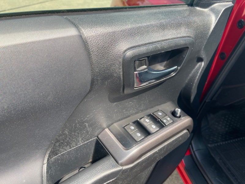 2022 Toyota Tacoma 4WD SR